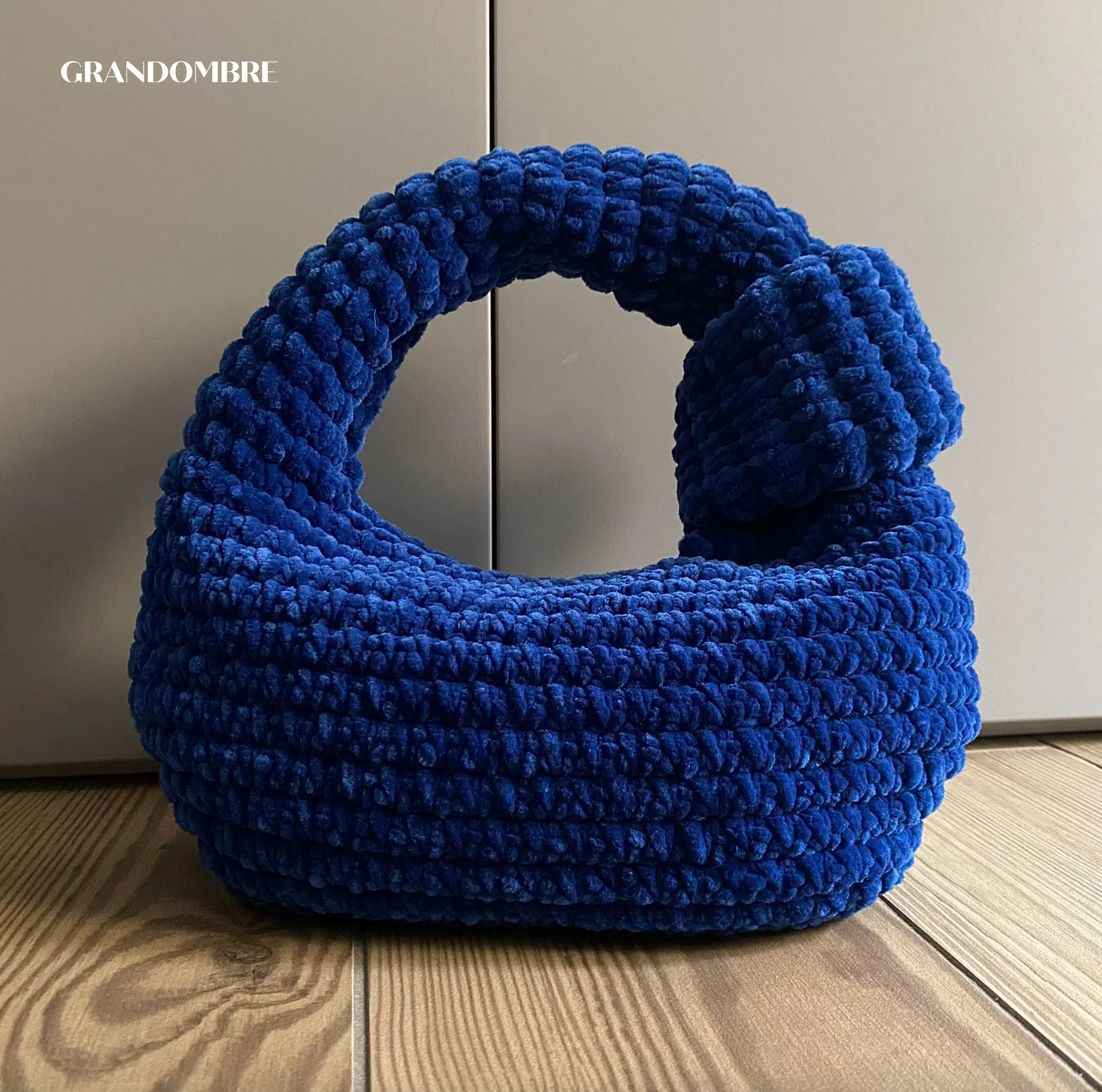 Sac à Main Douillet en Velours Crocheté